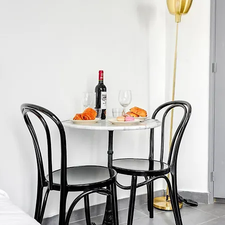 103 - Tour Eiffel - Cosy Cocon Pour 2 *